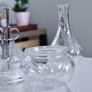 IKEA的新款喷壶+0.99一个小花瓶...