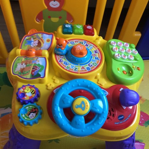 Amazon.com VTech Magic Star Learning Table (Frustration Free 