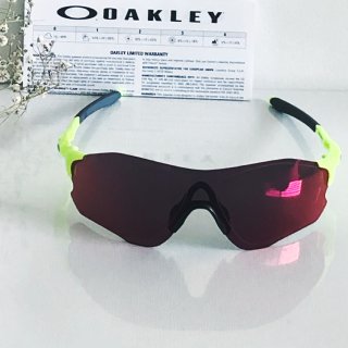 运动休闲墨镜 | Oakley...