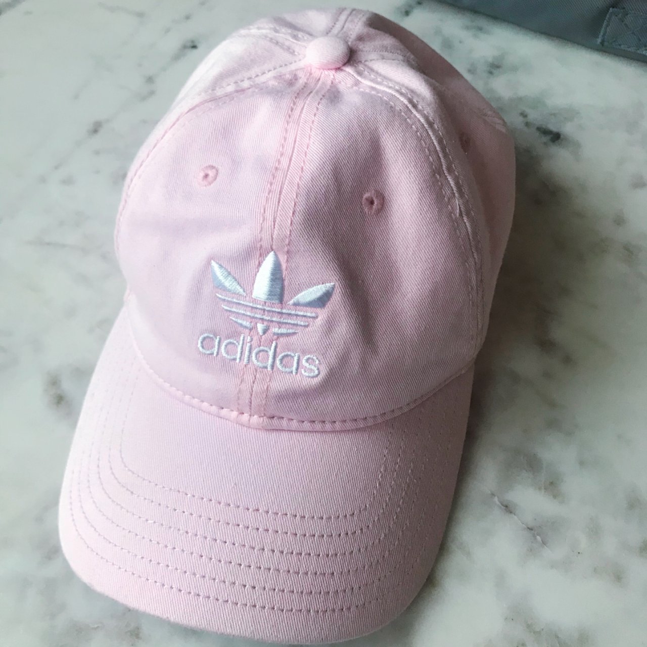 adidas 阿迪达斯