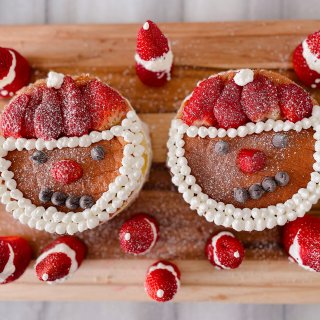 圣诞老人草莓🍓奶油蛋糕🍰...