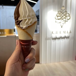 CREMIA來自北海道的冰淇淋...