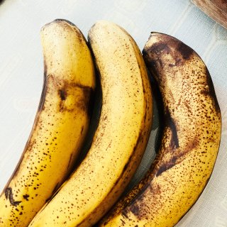 香蕉蛋糕 - 消灭熟香蕉的好办法...