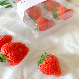 ⁉️纽约10刀一个日本草莓🍓，值不值买！...