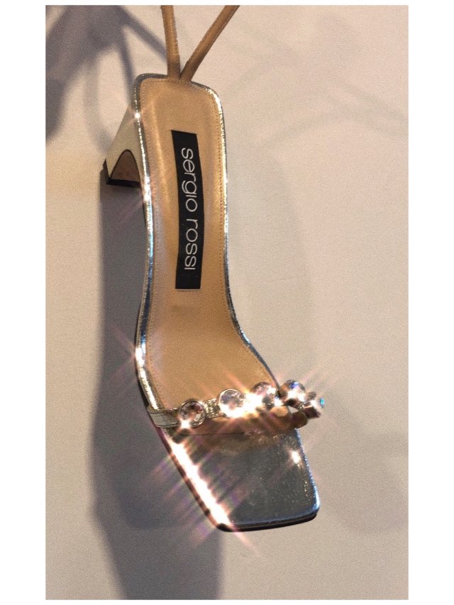 意大利鞋王 美到不想上脚的一双凉鞋