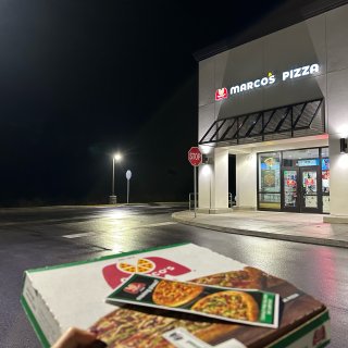 尝尝美国连锁披萨店Marco’s Piz...