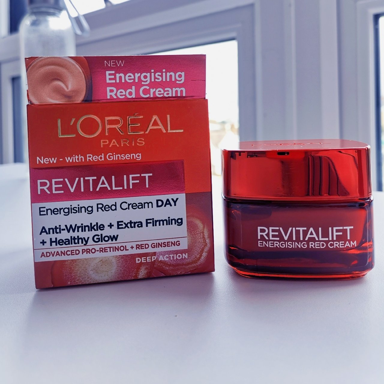 L'Oreal 欧莱雅,Revitalift Energising Red Day Cream | Skin Care | L'Oréal Paris