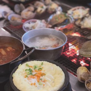 LA可以吃到活章鱼🐙的韩餐馆推荐！...