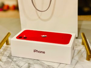 高颜值高性价比的红色iPhone 11