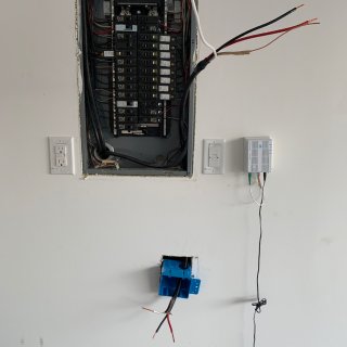 DIY 220伏Tesla家用充电插座...