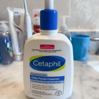 Cetaphil温和又好用的洗面奶...