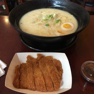 灣區日本餐館拉麵🍜好吃😋...