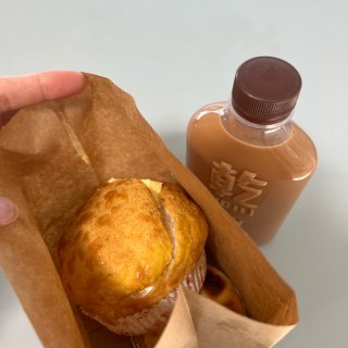 蛋挞王饼店 菠萝油+牛油饼底蛋挞+港式奶...