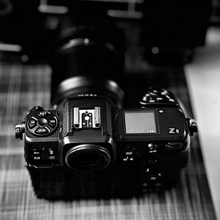 Nikon Z 8 | Hybrid Mirrorless Camera
