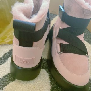 超低价UGG粉色短靴$47官网入...