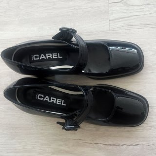 我的第4双Carel玛丽珍鞋【Caren...