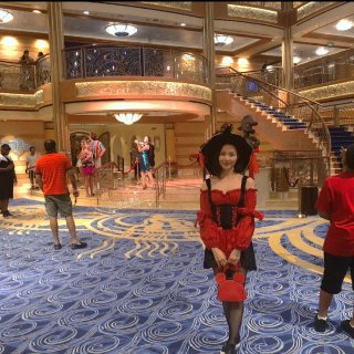 Coach 蔻驰,Disney Cruise Line 迪士尼邮轮