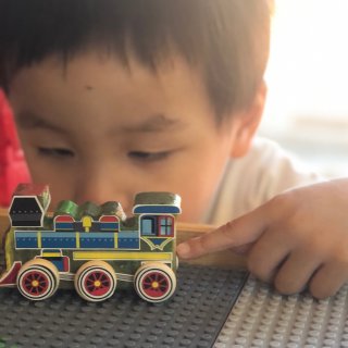 儿童绘画🎨这台可以画，可以拼的小火车也太...