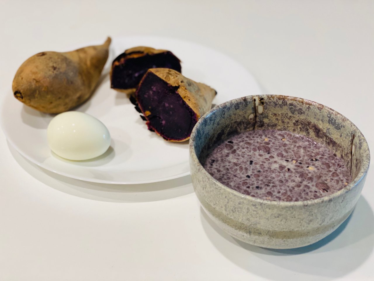 【早餐摊】烤紫薯 + 牛奶谷物鸡蛋...