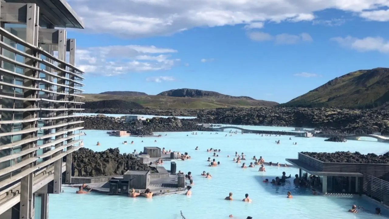 Iceland -火山，瀑布，温泉，冰川，极光，冰岛16天环岛攻略—11