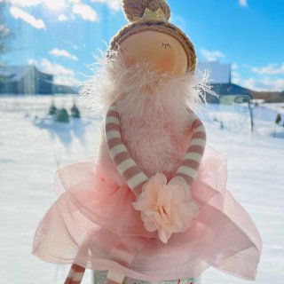 冬日暖阳，童话里的小娃娃🌸...