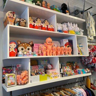 纽约探店｜💚超可爱日本玩具衣服店💖...