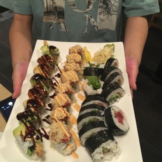 Daimonji Sushi Bar  ...