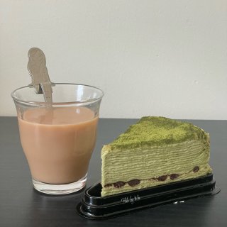 假日生活｜熱奶茶+蛋糕 · 冬日裡最完美...