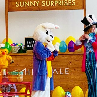 复活节的easter bunny 🐰现身...