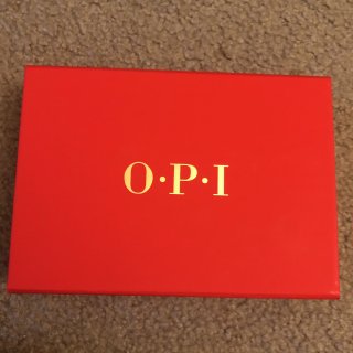 O.P.I HelloKitty礼盒...