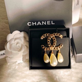 今年最爱的情人节礼物：Chanel 珍珠...