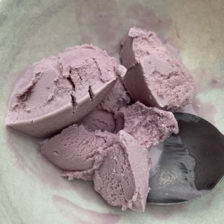 终于吃上了心心念念的紫薯冰激凌🍦...