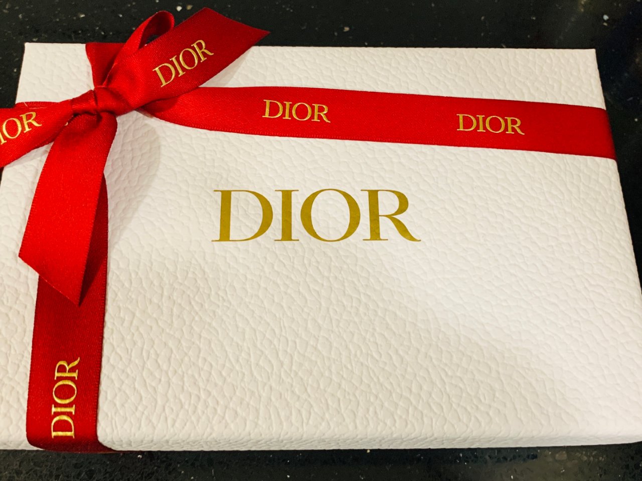 🎉 9 Dior 新年禮盒🎁...