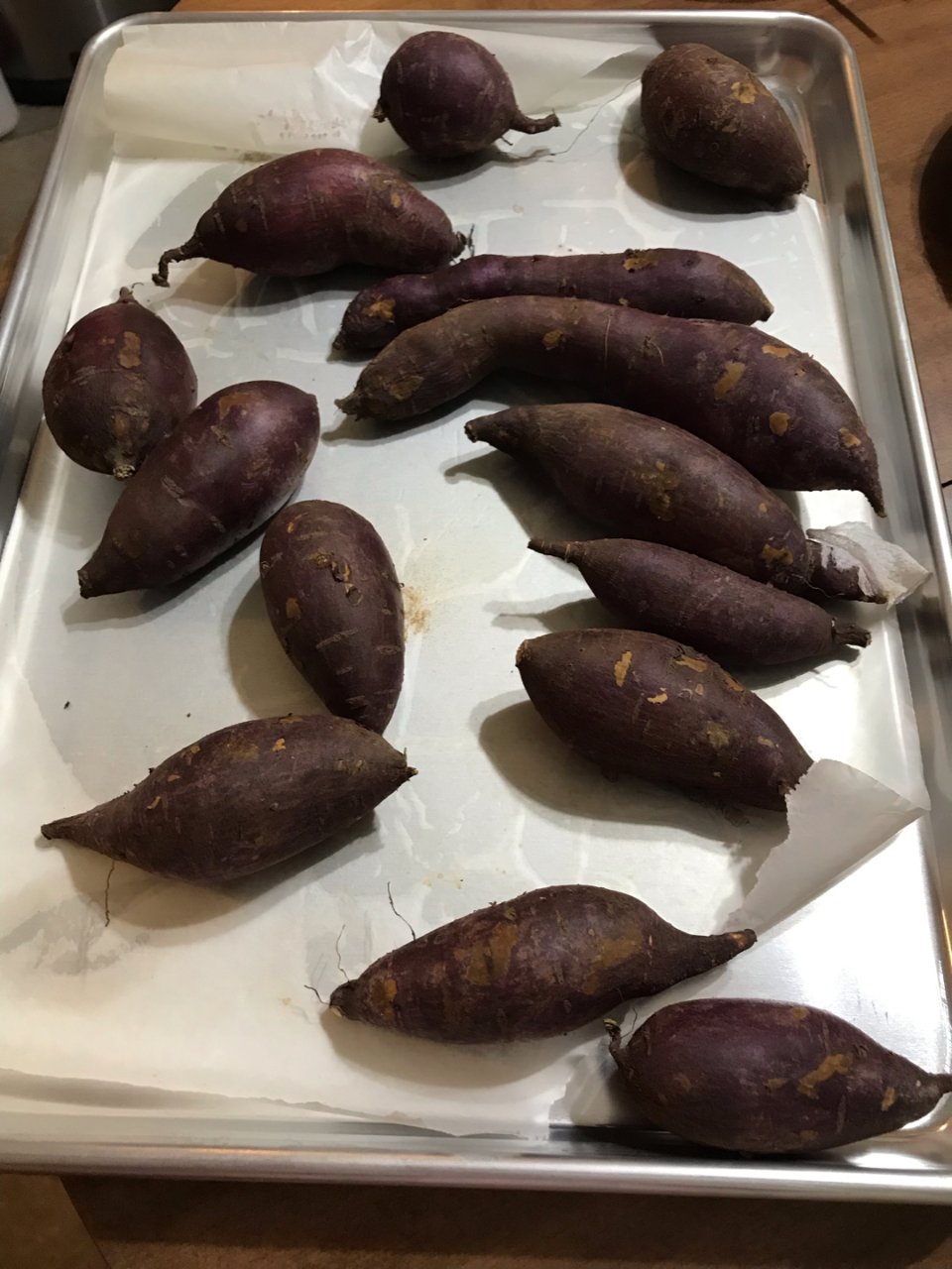 烤黄色紫薯