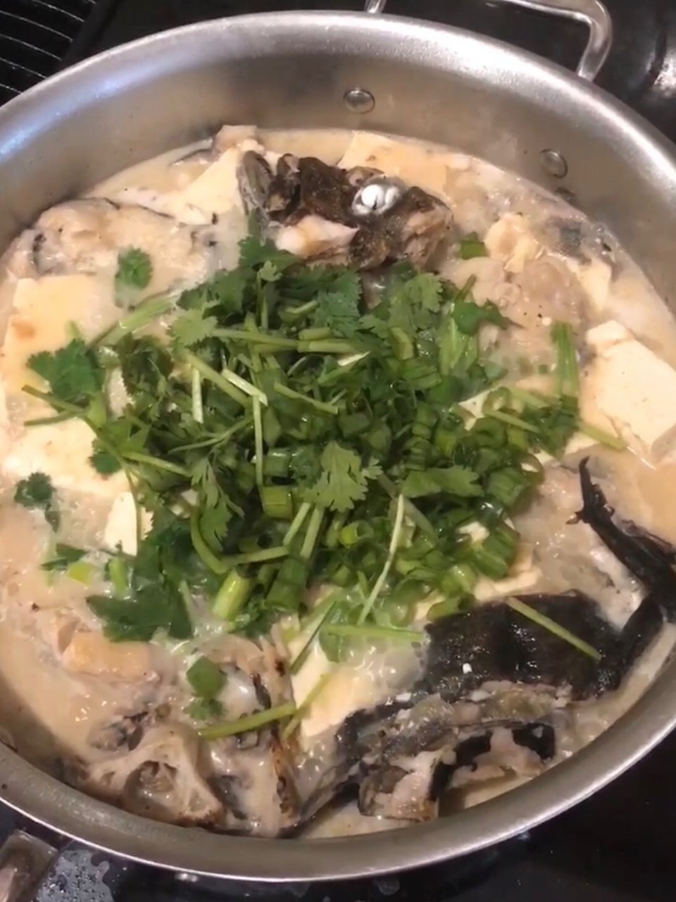 银鳕鱼豆腐汤