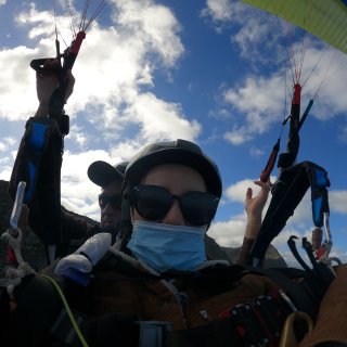 夏威夷欧胡岛的滑翔伞🪂...