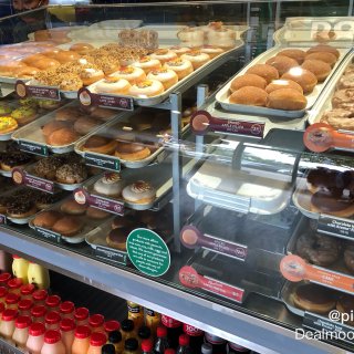 Krispy Kreme 免費🆓一盒甜甜...