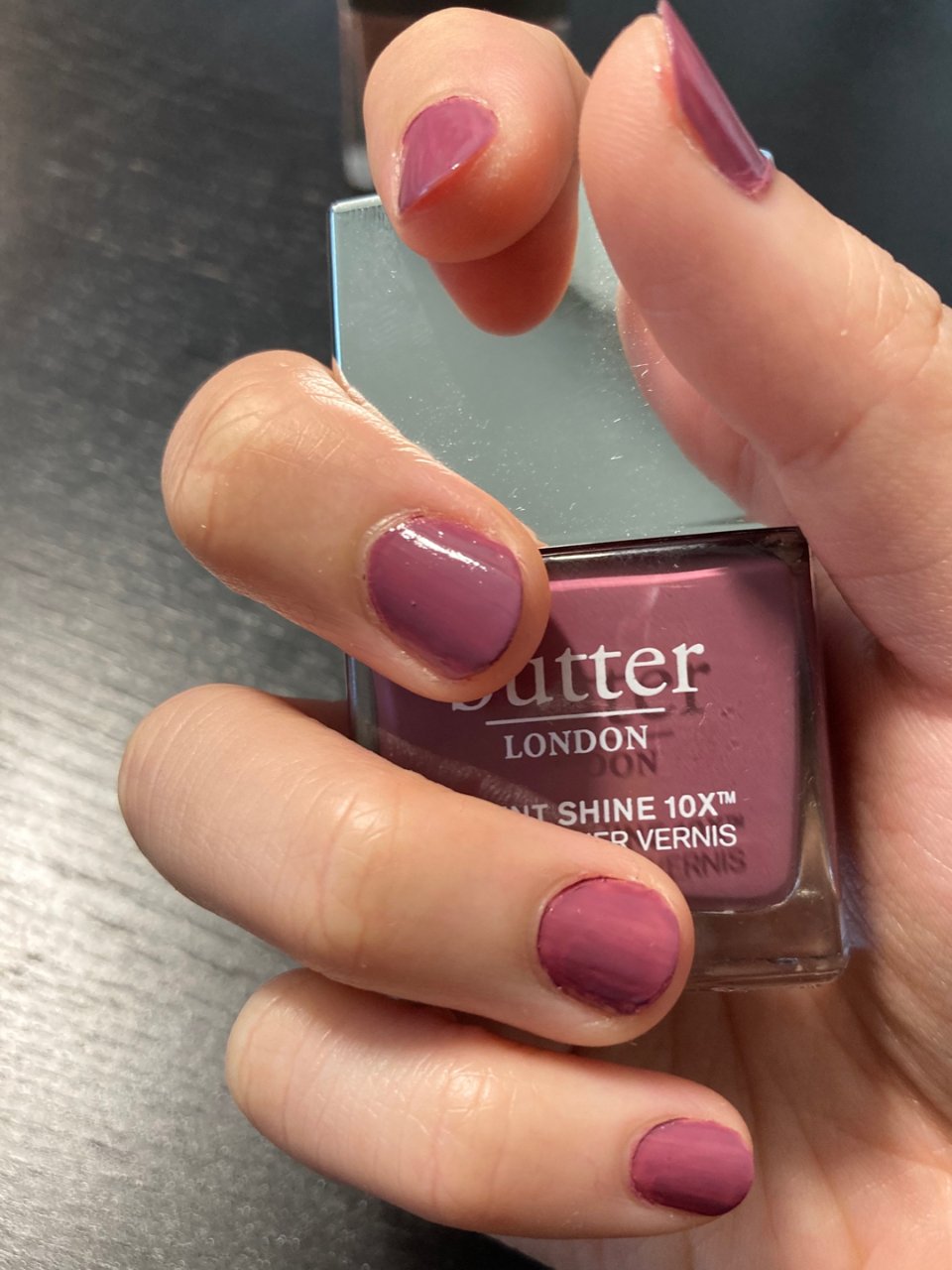 Butter London Toff指甲...