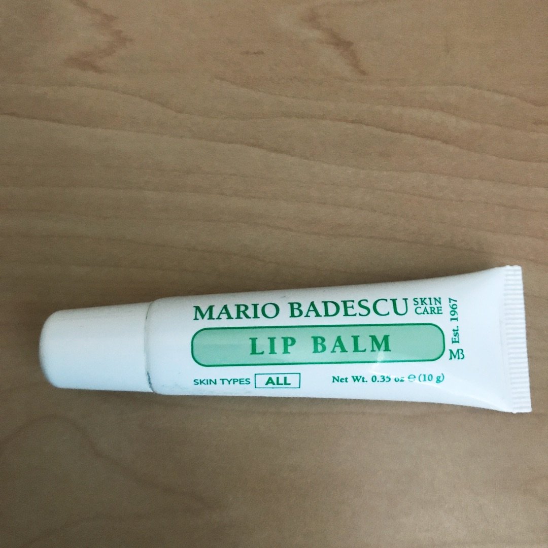 不太好用的lip balm...