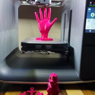 队友的新玩具-小巧紧凑3D打印机｜好玩到...