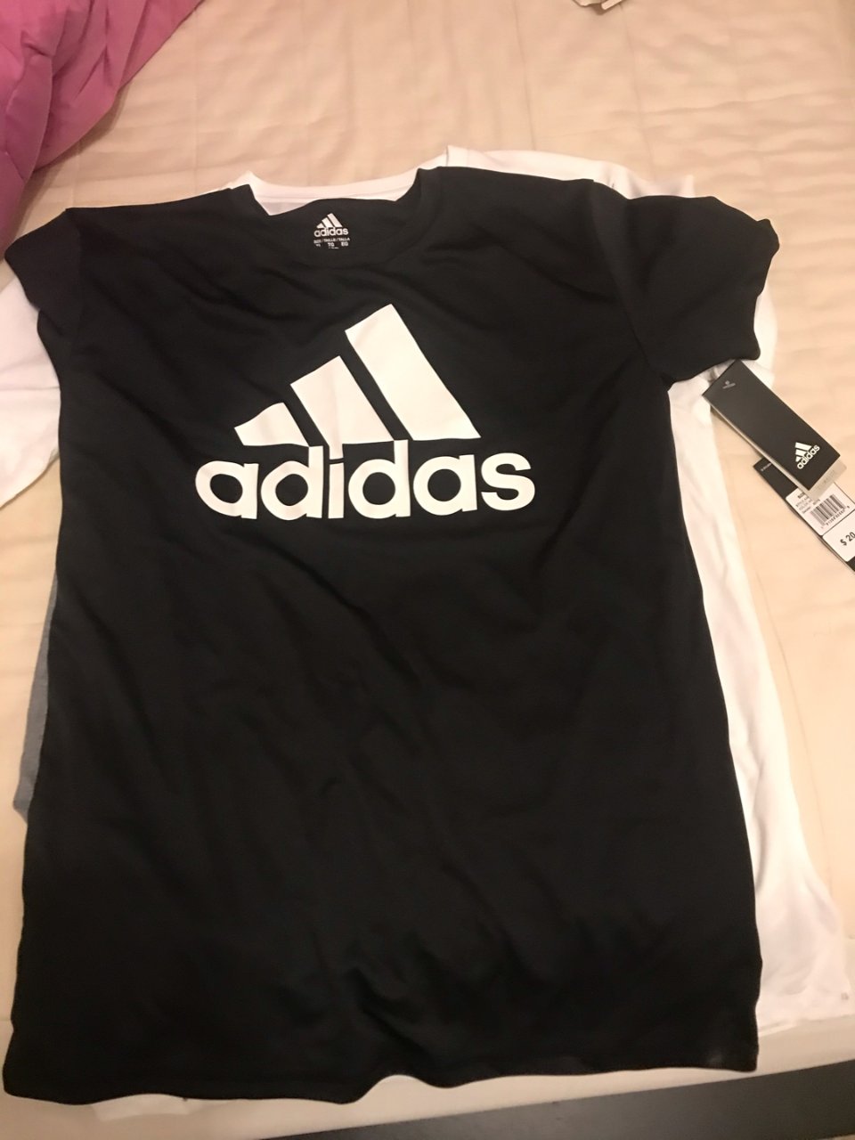四月宅家季,adidas 阿迪达斯