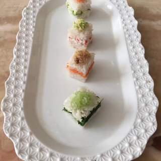 家里冰箱时常都囤着sushi食材...