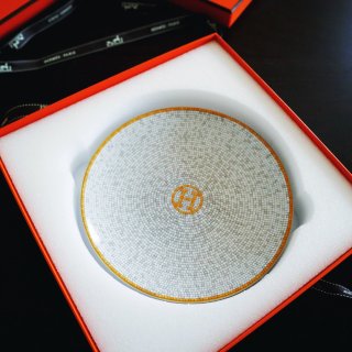 Hermes 爱马仕,Butter plate,130美元,Mosaique au 24 gold