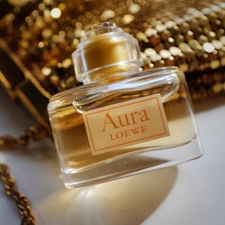小Q香 之 Loewe Aura EDP...