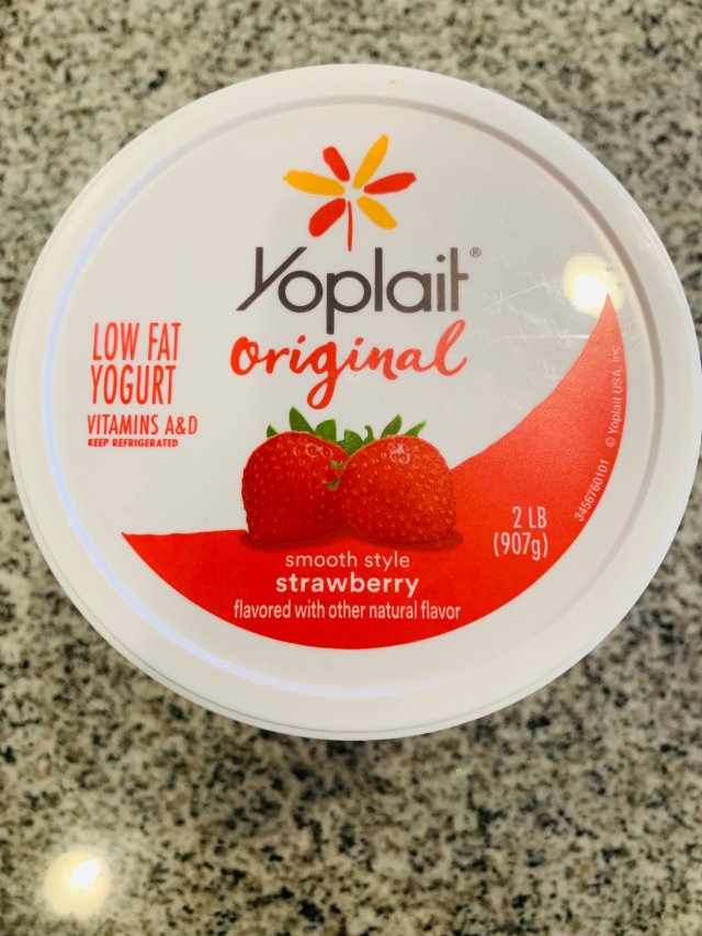 空瓶8 Yoplait草莓口味酸奶