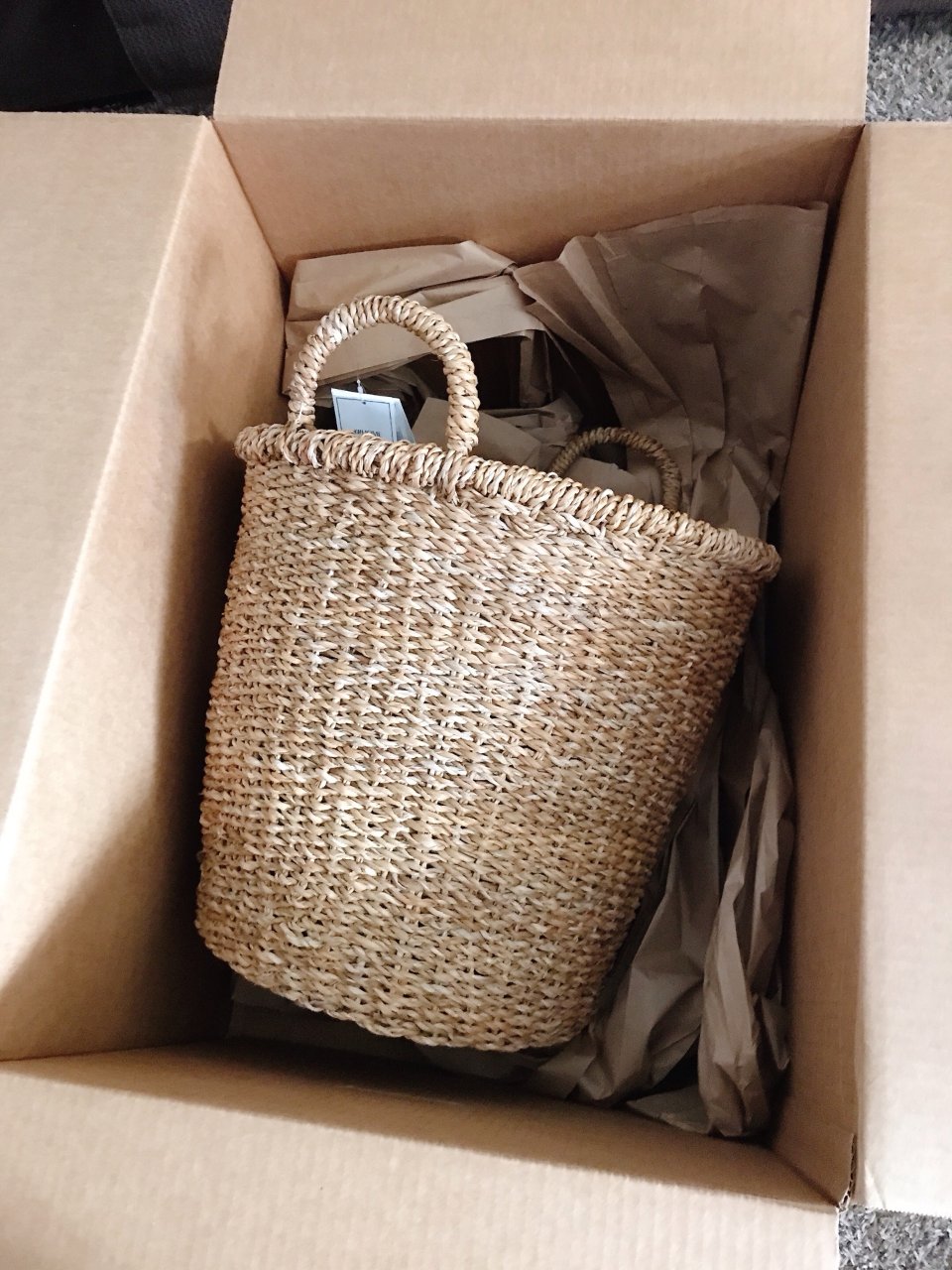 H&M买了两个编织储物篮...