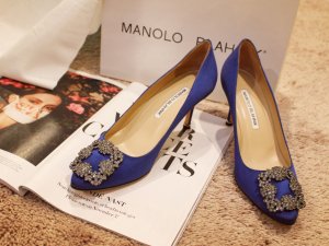 Manolo Blanhnik钻扣💙婚鞋中的经典