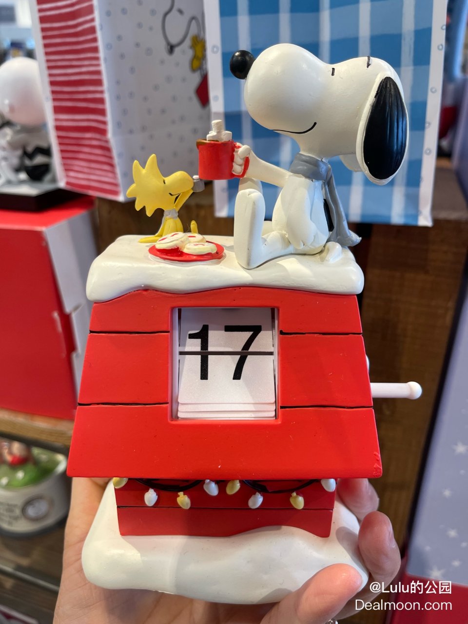 Snoopy 圣诞倒计时日历在Hallm...