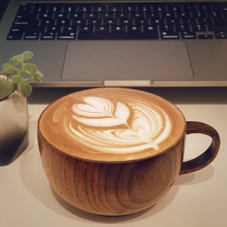 拉花日常｜新买的木头咖啡杯...