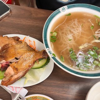 去越南餐館吃雞髀飯...